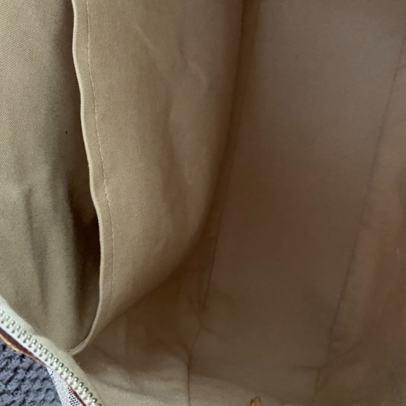 Louis Vuitton SIRACUSA GM - Picture 13 of 16